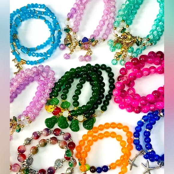 ‼️$5 DEALS BUY NOW Colorful Beaded Bracelets - Picture 1 of 17